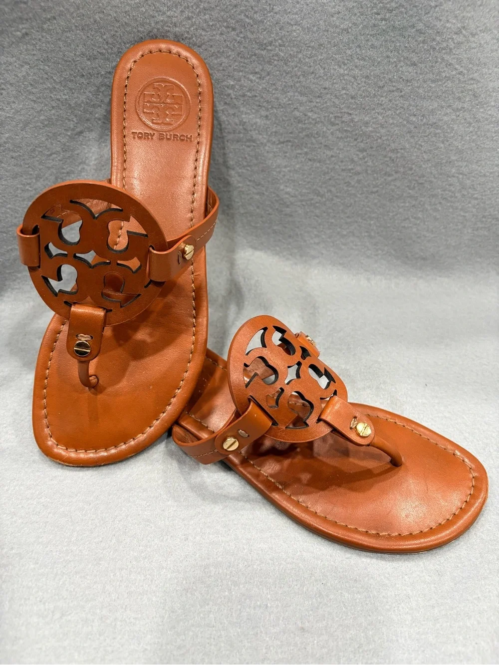 Tory Burch Miller Sandal in Medium / Light Brown Leather Sz 7 - Picture 4 of 8